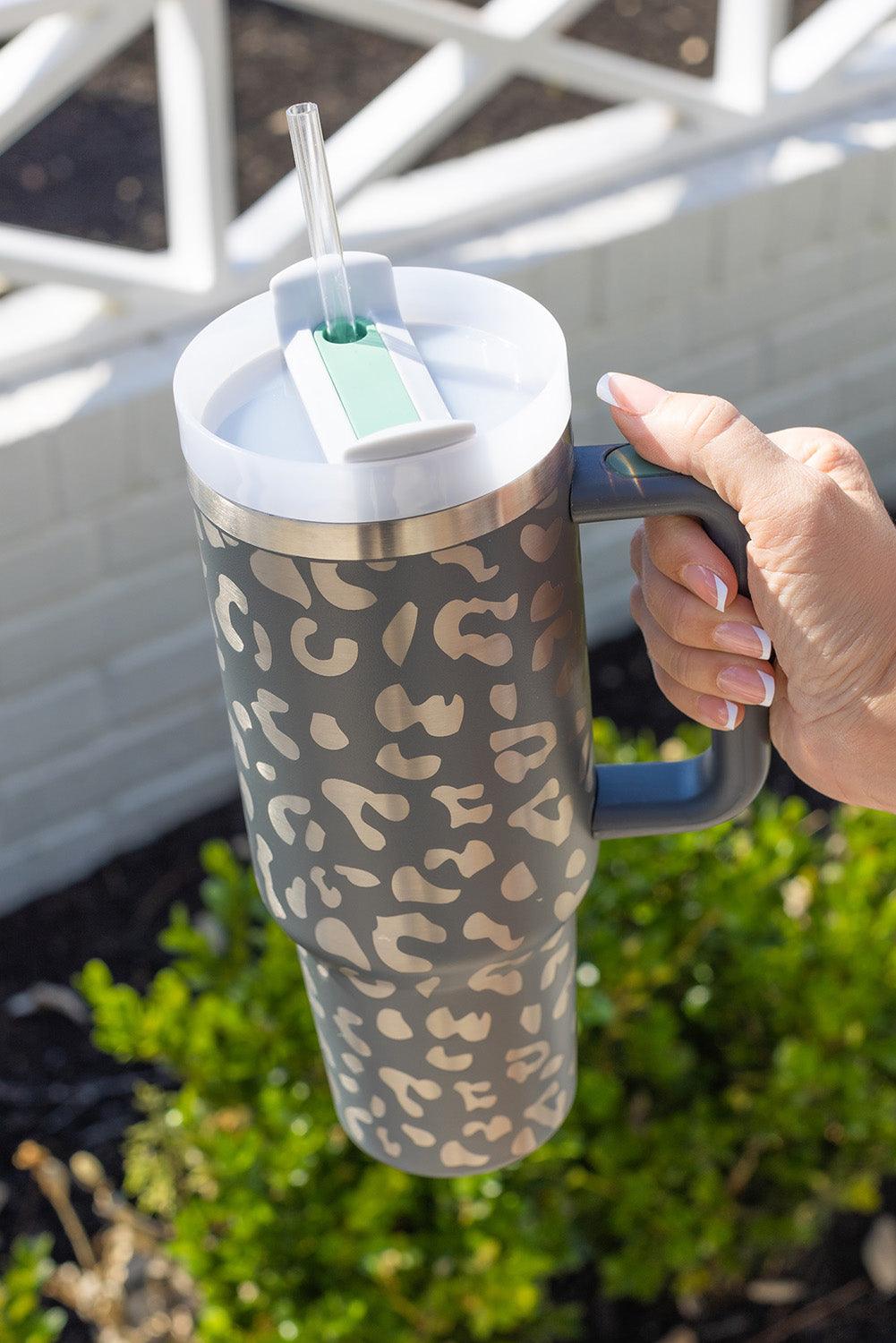 White 40oz Stainless Steel Portable Leopard Tumbler Mug With Handle